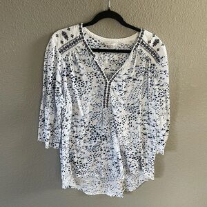 Lucky Brand Top Women’s Blue & White 3/4 length sleeves Embroidered Cotton XL